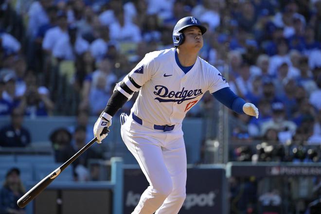 关于MLB日本选手大谷翔平再获MVP的信息