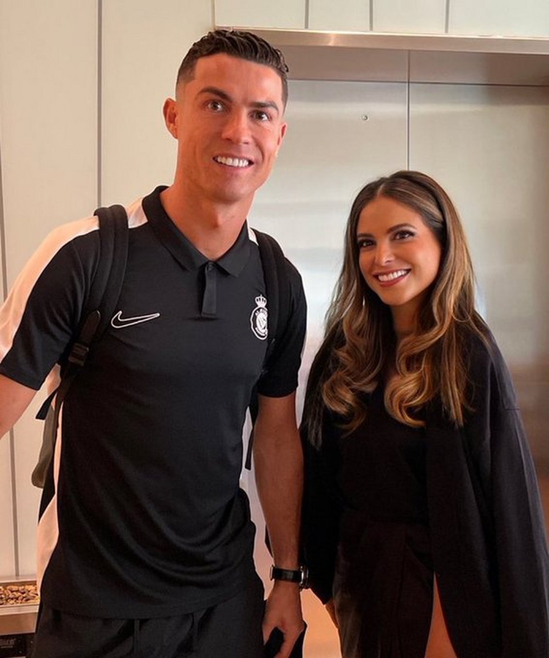 C罗晒全家福，迷你罗签约青年队